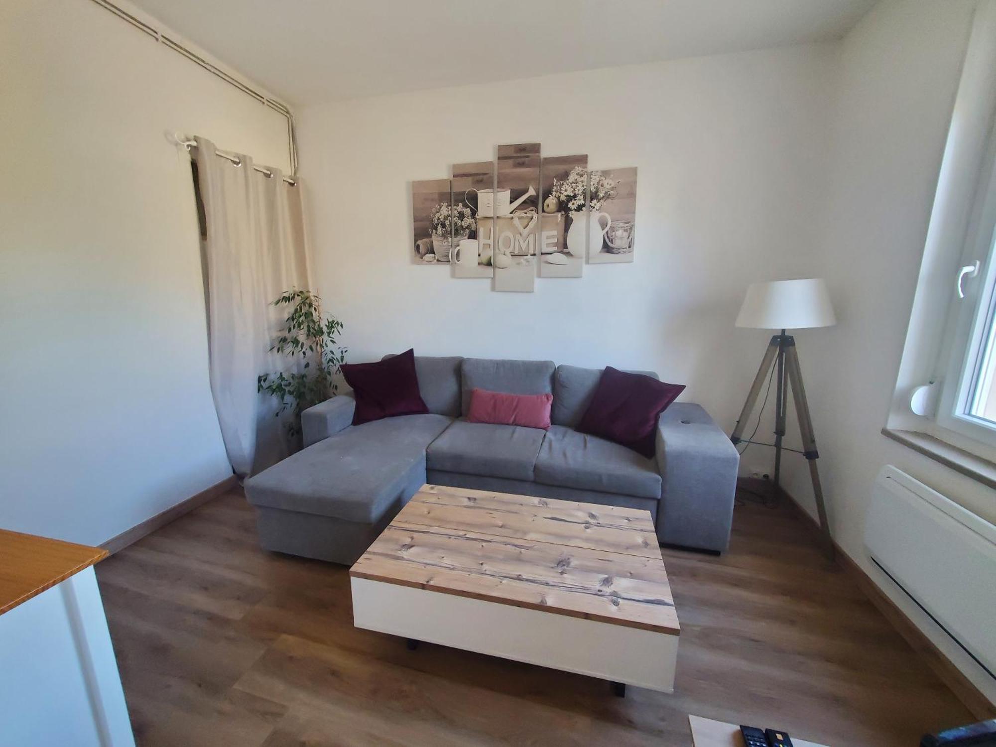 Appartement Lumineux En Centre-Ville Neuves-Maisons Kültér fotó